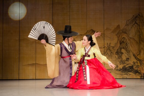 Suryeo está integrado por cinco mujeres y dos hombres que presentarán parte de los bailes más conocidos en la República de Corea