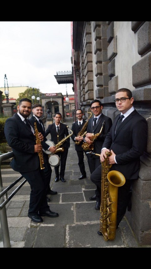 Sax Urbano es una agrupación conformada por  Oscar Valverde Barahona, saxofón soprano y contralto; José Andrés Elizondo Flores, saxofón contralto; Andrés Camacho Ramírez,  saxofón tenor y Andrés Lizano González, saxofón barítono. 