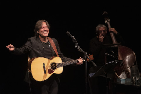 Hernaldo Zúñiga Detrás de una canción