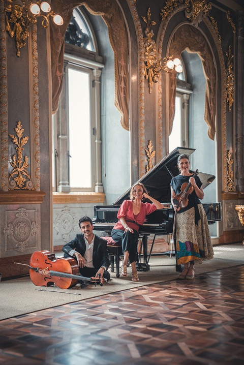 Ventana al Mundo presenta Tríos Españoles para cuerdas y piano